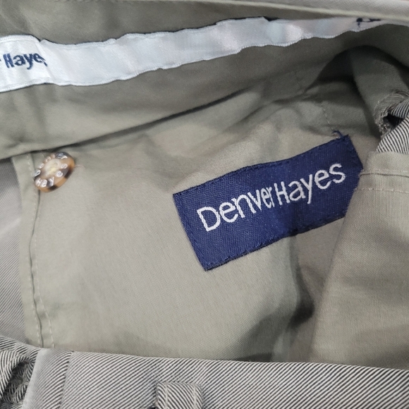 Denver Hayes Gray Pleated High-Waist Shorts - Picture 2 of 8